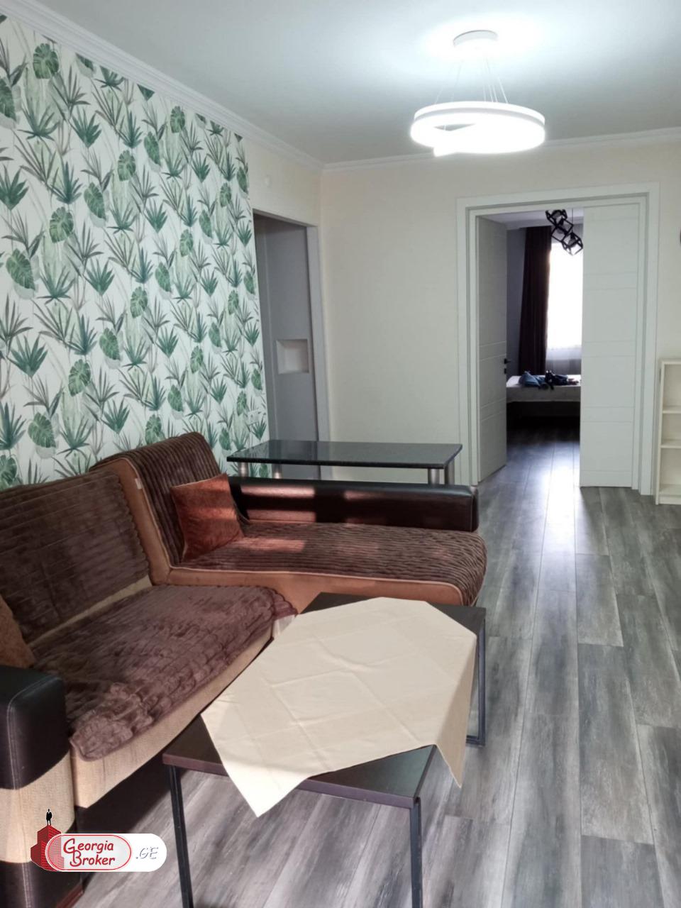 nearly repaired 3-room apartment for sale